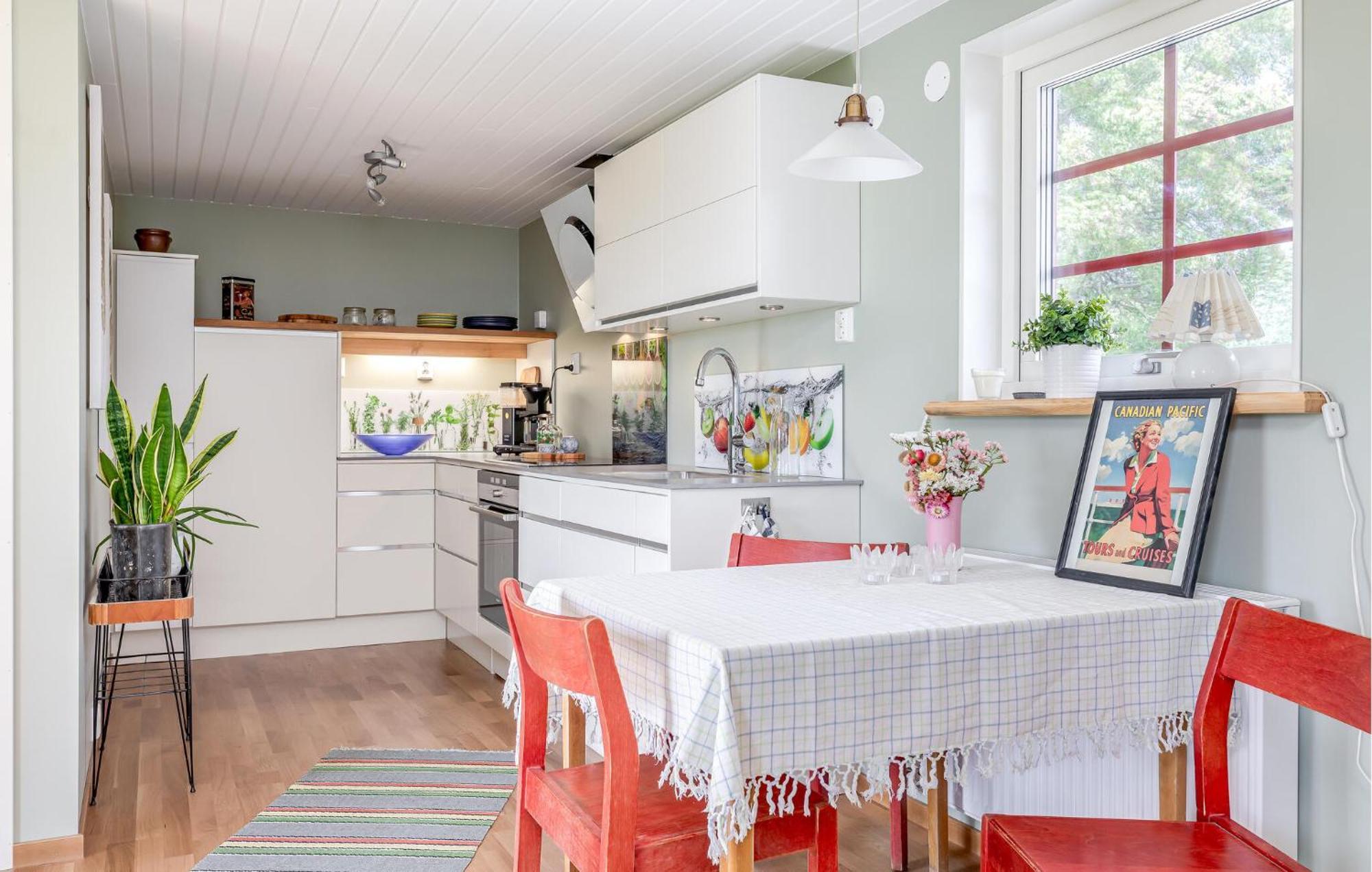 Cozy Home In Lund With Kitchen Экстерьер фото